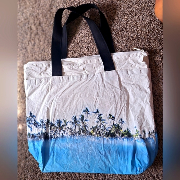 Aloha Collection Day Tripper x Samudra Tahiti Tema'e - Picture 8 of 16